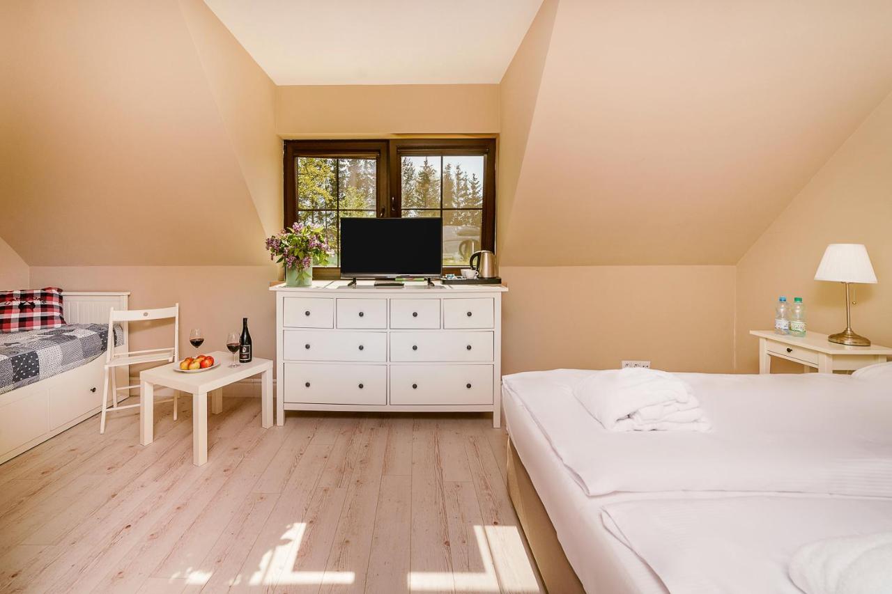 Stare Sady Chillout Rooms "Pod Jabloniami" Mikołajki Extérieur photo